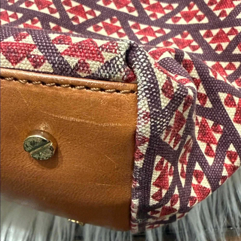 Rare TORY BURCH Jaden Tote Retails $498 - Picture 11 of 16